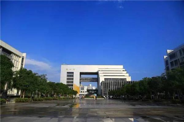 廣西財(cái)經(jīng)大學(xué)