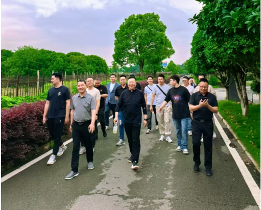 湖南康之源科技有限公司業(yè)務(wù)團(tuán)隊暑期團(tuán)建